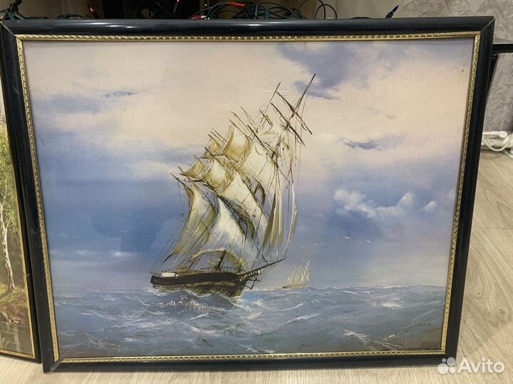 Картины в рамках