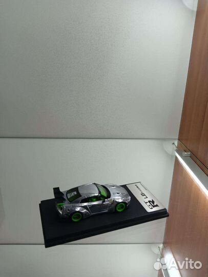Модель 1:64 nissan gtr
