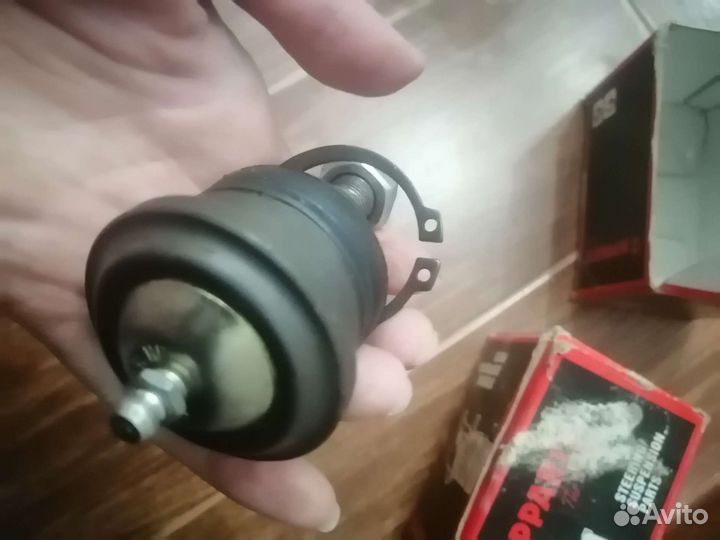 Шаровая опора нижняя