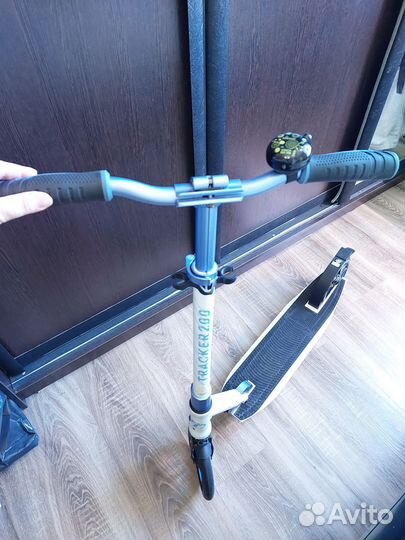 Самокат TechTeam Tracker 200