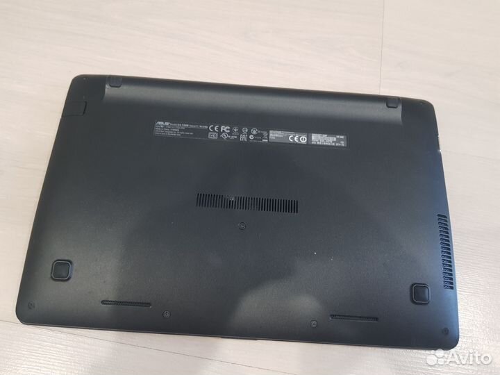 Ноутбук Asus F200M