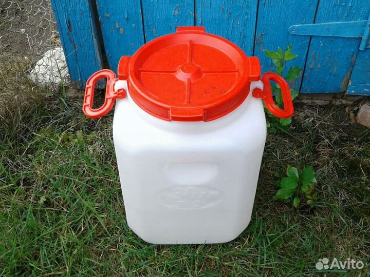 Канистра для воды