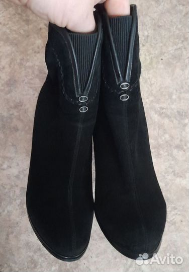 Полусапожки Respect your self 36размер