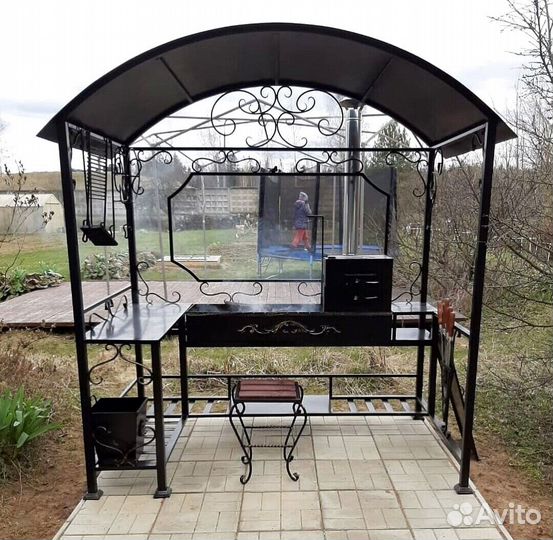 Беседка с мангалом