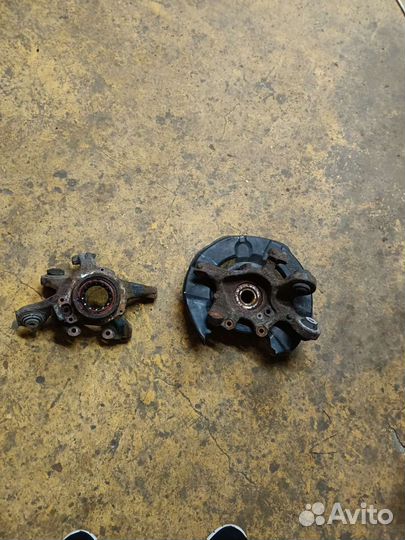 Кулак Е92 задний