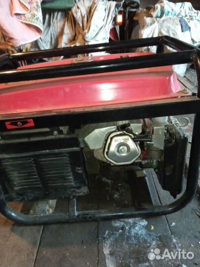 Бензогенератор