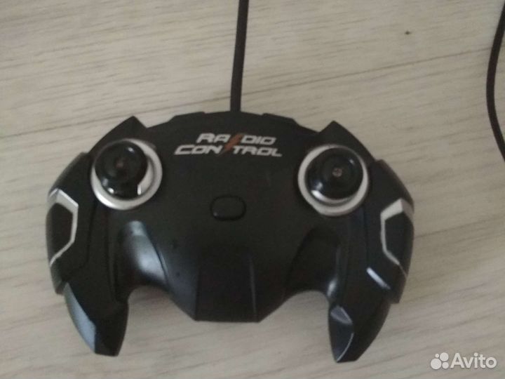 Машинка на радиоуправлении