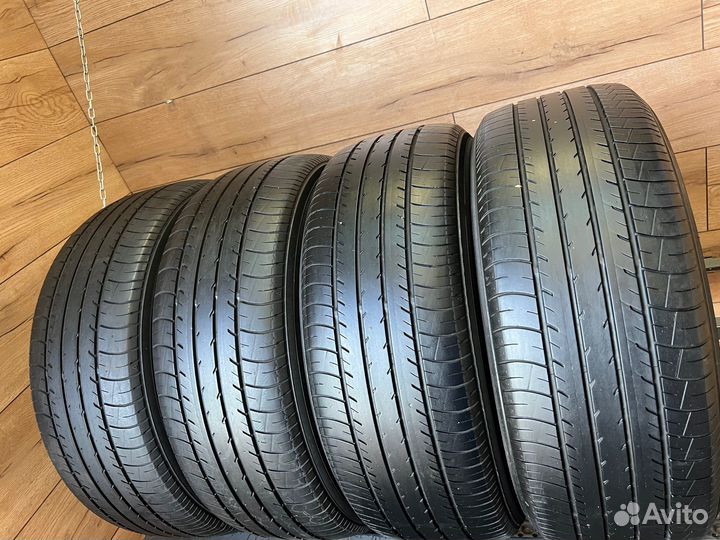 Yokohama dB Decibel E70B 215/55 R17