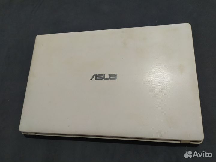 Ноутбук asus x551m