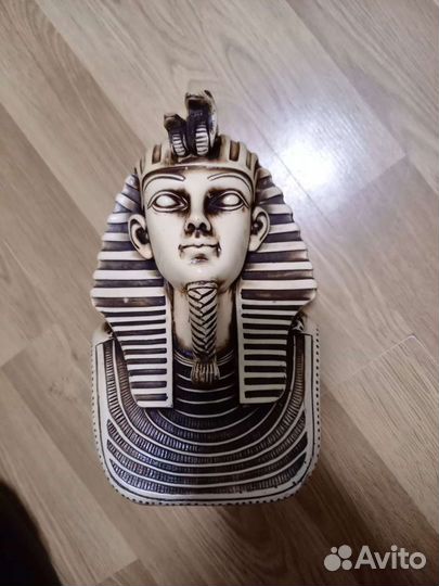 Тутанхамон