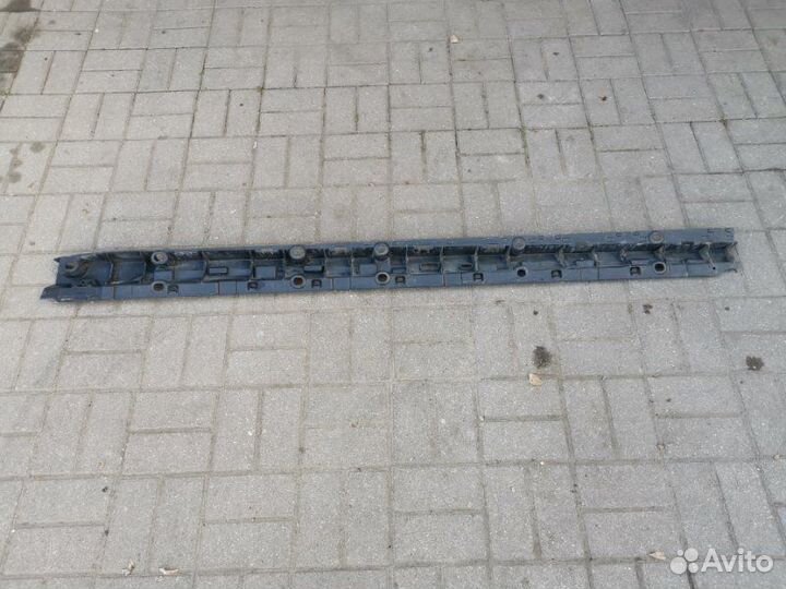 Кронштейн накладки порога левый Bmw X5 F15 2010