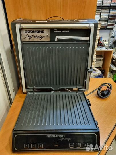 Гриль Redmond SteakMaster RGM-M821