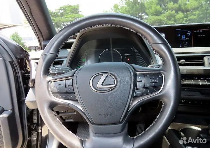 Lexus UX 2.0 CVT, 2020, 47 650 км