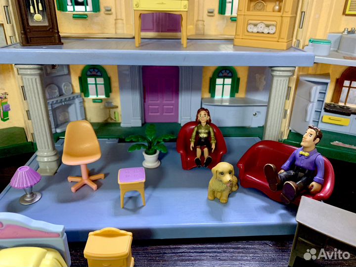 Домик кукольный