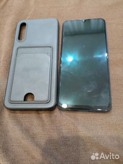 Samsung Galaxy A30, 3/32 ГБ