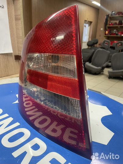 Фонарь задний левый Skoda Octavia (A5) 2004-2013