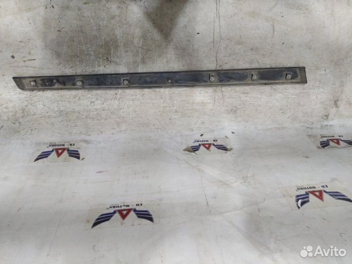 Накладка двери передняя правая Nissan X-Trail T32