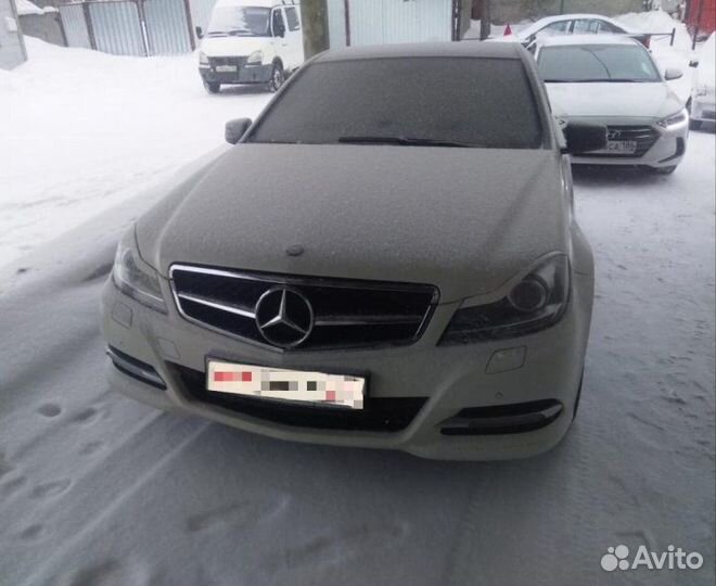 Решетка радиатора с63 Mercedes-Benz С-Class W204