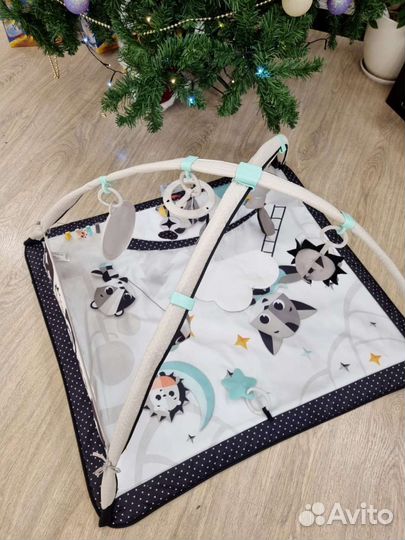 Развивающий коврик tiny love