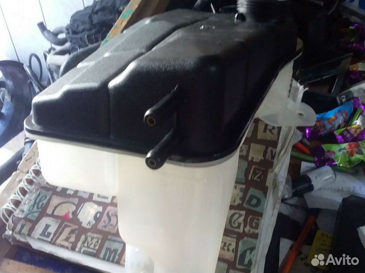 Форд мондео 3 2005г рсширительный бочек