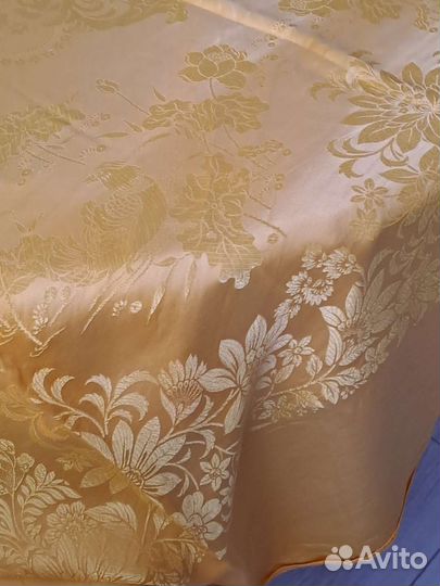 Скатерть на стол 2шт