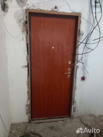 Дверь входная металлическая