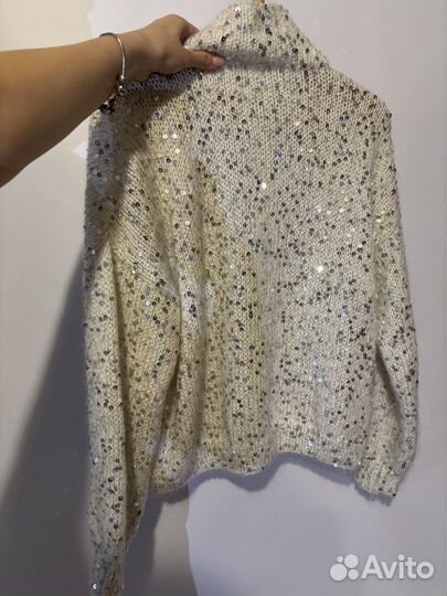 Свитер женский