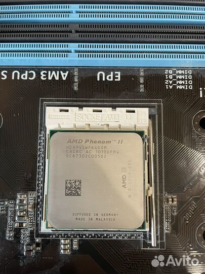 Материнская плата с процессором и памятью