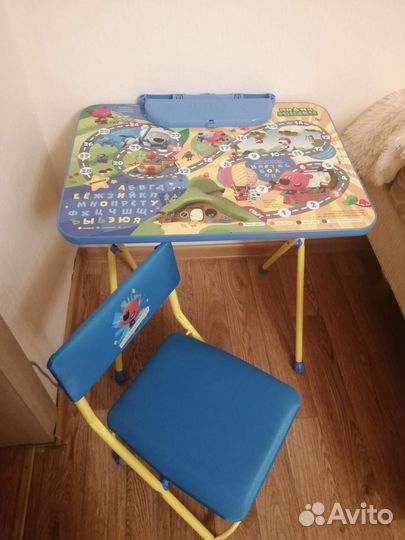 Детский стол и стул