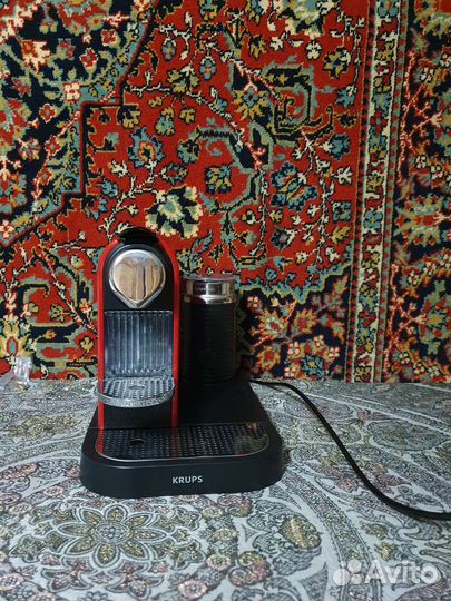 Кофемашина nespresso с капучинатором