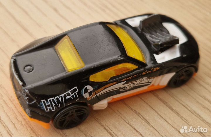 Hot Wheels Twinduction 2010