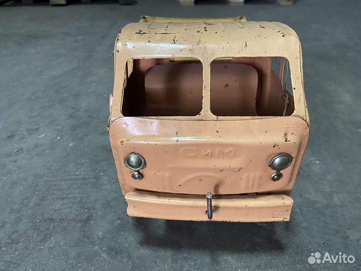 Модель грузовика маз завода Серп и Молот (сим )