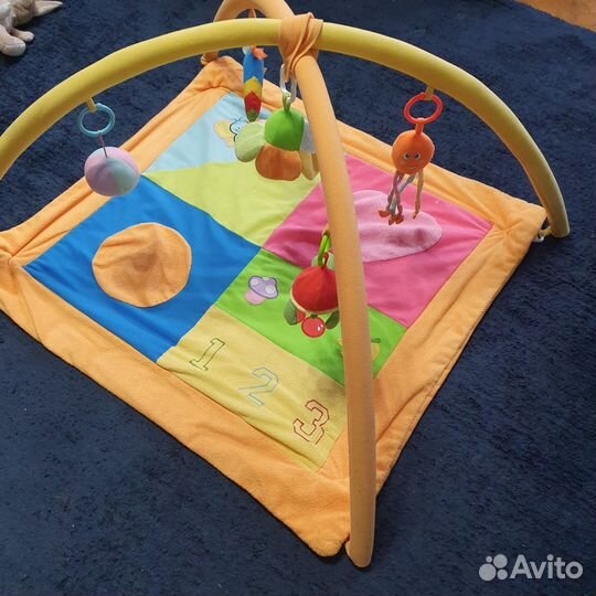 Развивающий коврик
