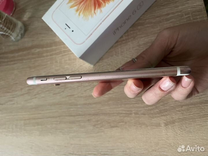 iPhone 6S, 32 ГБ