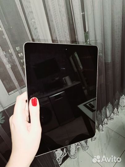 iPad (6-ого поколения)