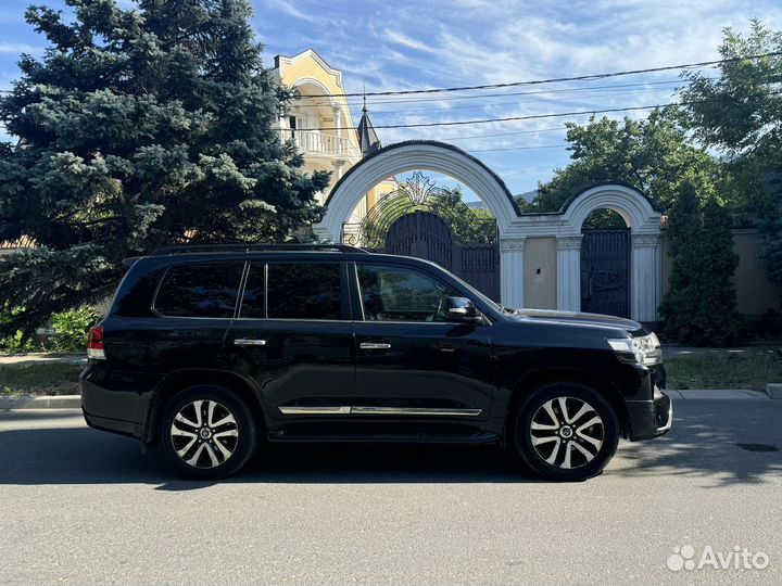 Toyota Land Cruiser 4.6 AT, 2016, 156 000 км