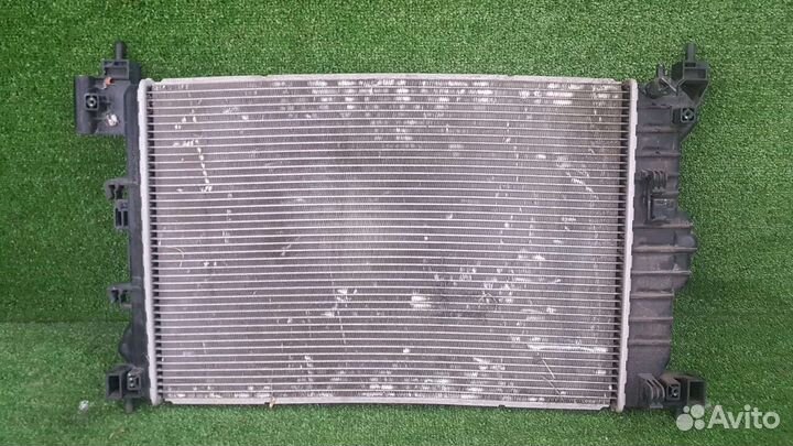 Opel Mokka Радиатор охлаждения двигателя