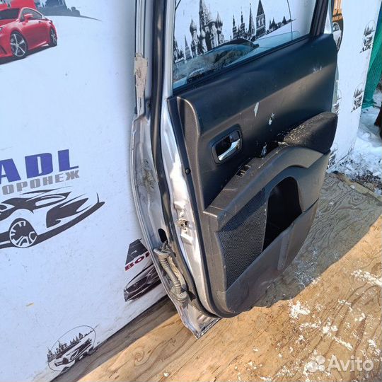 Дверь задняя правая Citroen C-Crosser 2007-2012