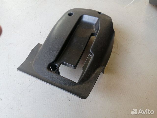 Кожух рулевой колонки Mazda 3 BK Z6 2006