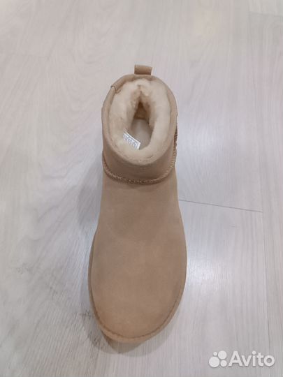 Ugg classic ultra mini platform