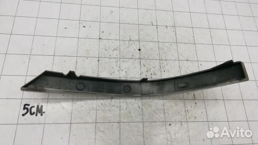 Ус под фару (ресничка) левый BMW 7 E65 (83Z18Q201)