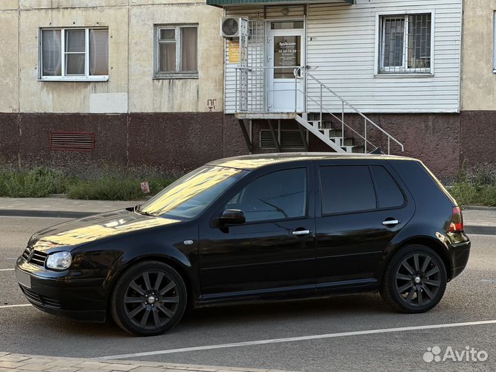 Volkswagen Golf 1.8 МТ, 1998, 300 000 км