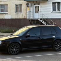 Volkswagen Golf 1.8 MT, 1998, 300 000 км, с пробегом, цена 350 000 руб.