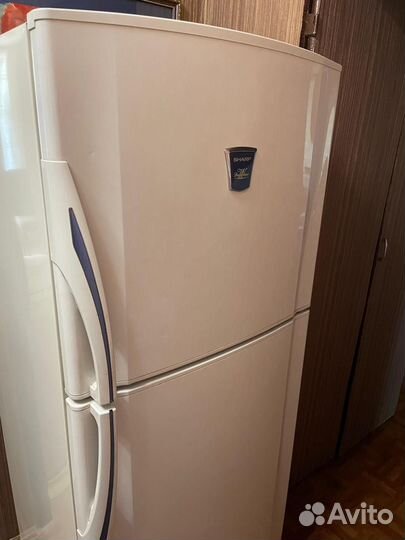 Холодильник бу Sharp