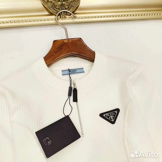 Свитер Prada