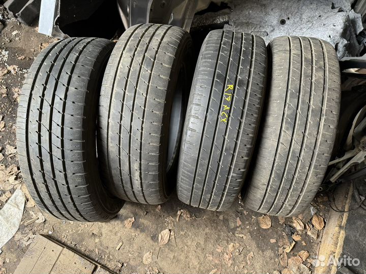 Dunlop Enasave RV504 215/60 R17 96H