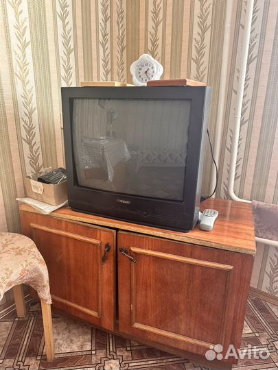 Телевизор samsung