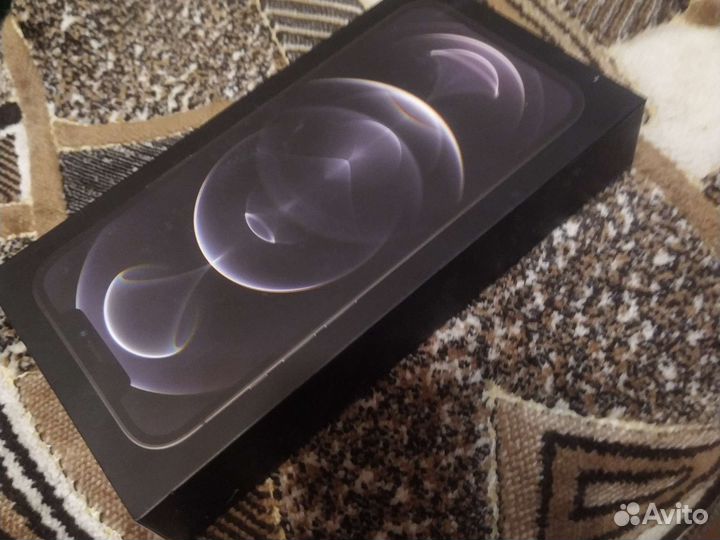 Коробка от iPhone 12 Pro Max