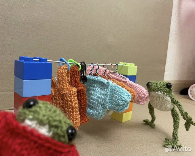 Вязаная лягушка