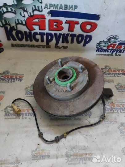 Кулак ступица диск передний правый Chevrolet